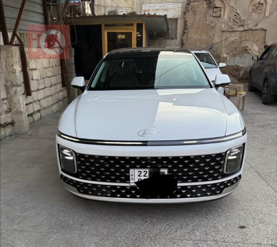 هیۆندای ازێرا